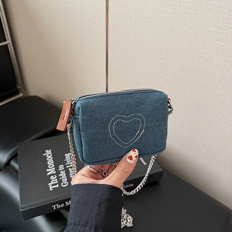 小众设计复古单宁系列原创水洗做旧牛仔爱心刺绣零钱包迷你手机包