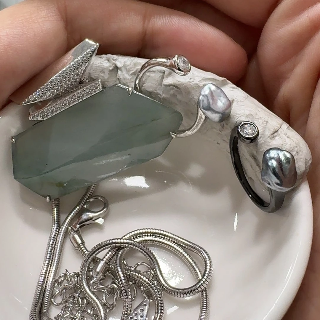 妮***e海水珍珠银S925镶嵌戒指