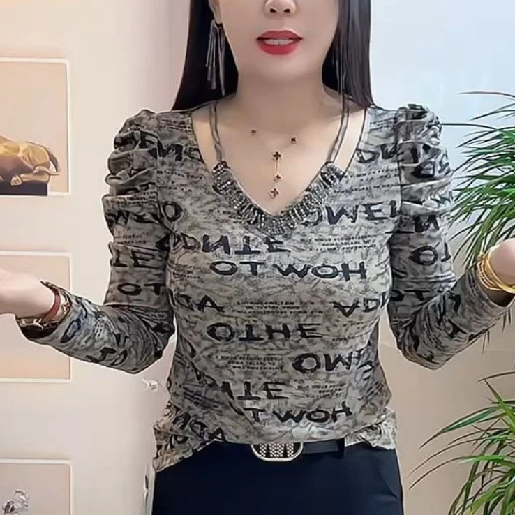 字母印花长袖V领早秋V领玫瑰T恤蕾丝春秋打底衫百搭