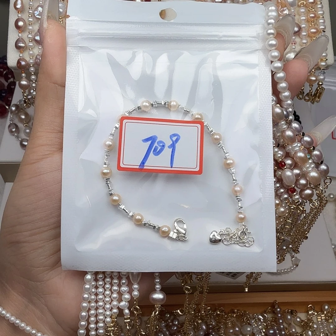 靓****钛钢手绳淡水珍珠