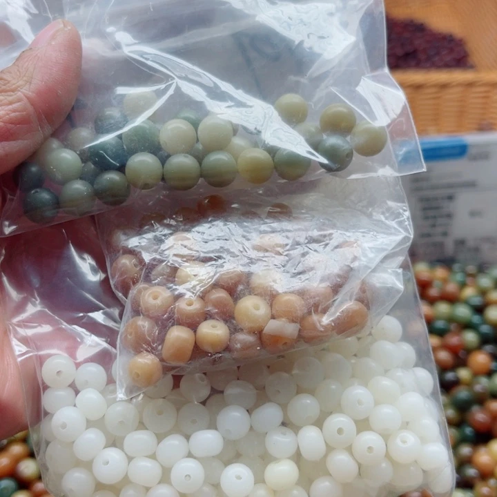 吊坠白玉菩提瑕疵三拼