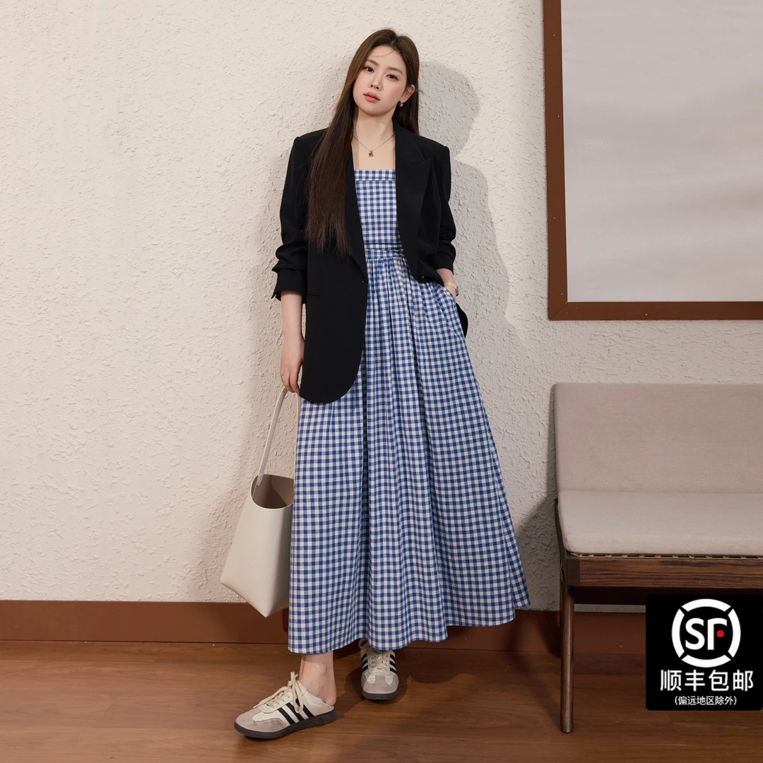 蓝语大码女装格子显瘦加大吊带裙2025秋冬新款法式收腰a字连衣裙
