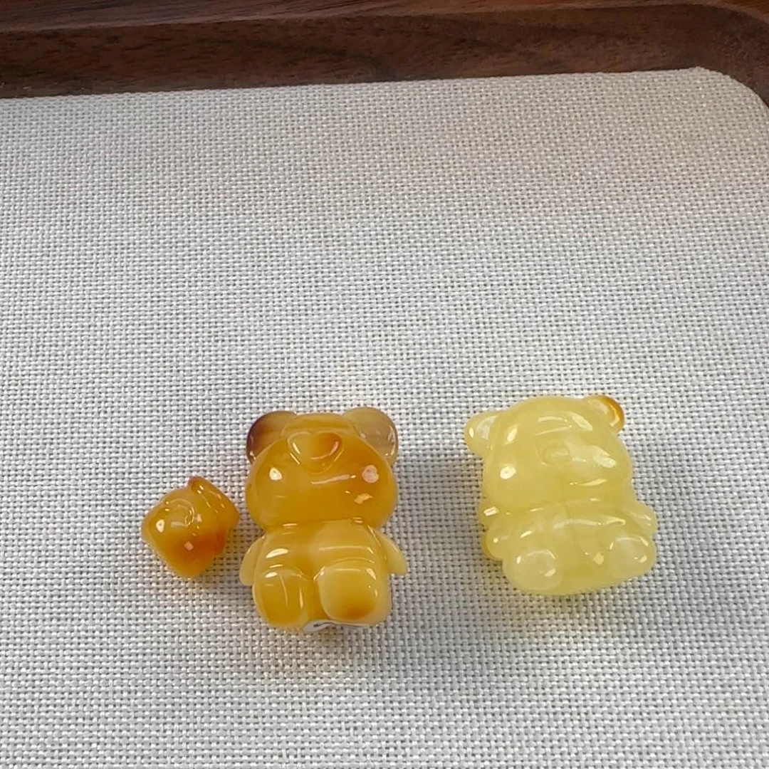 琥珀颈饰未镶嵌琥珀