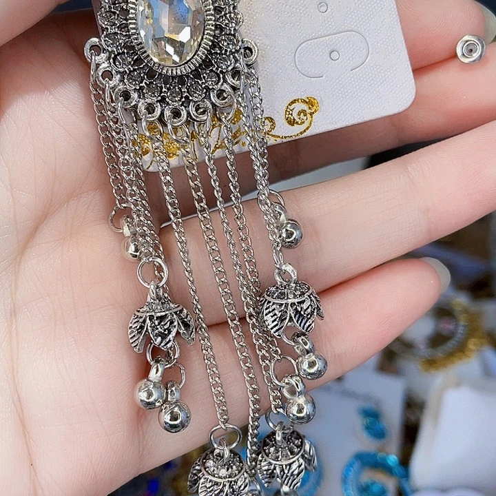 玲***姐铁合金合金锆石耳坠