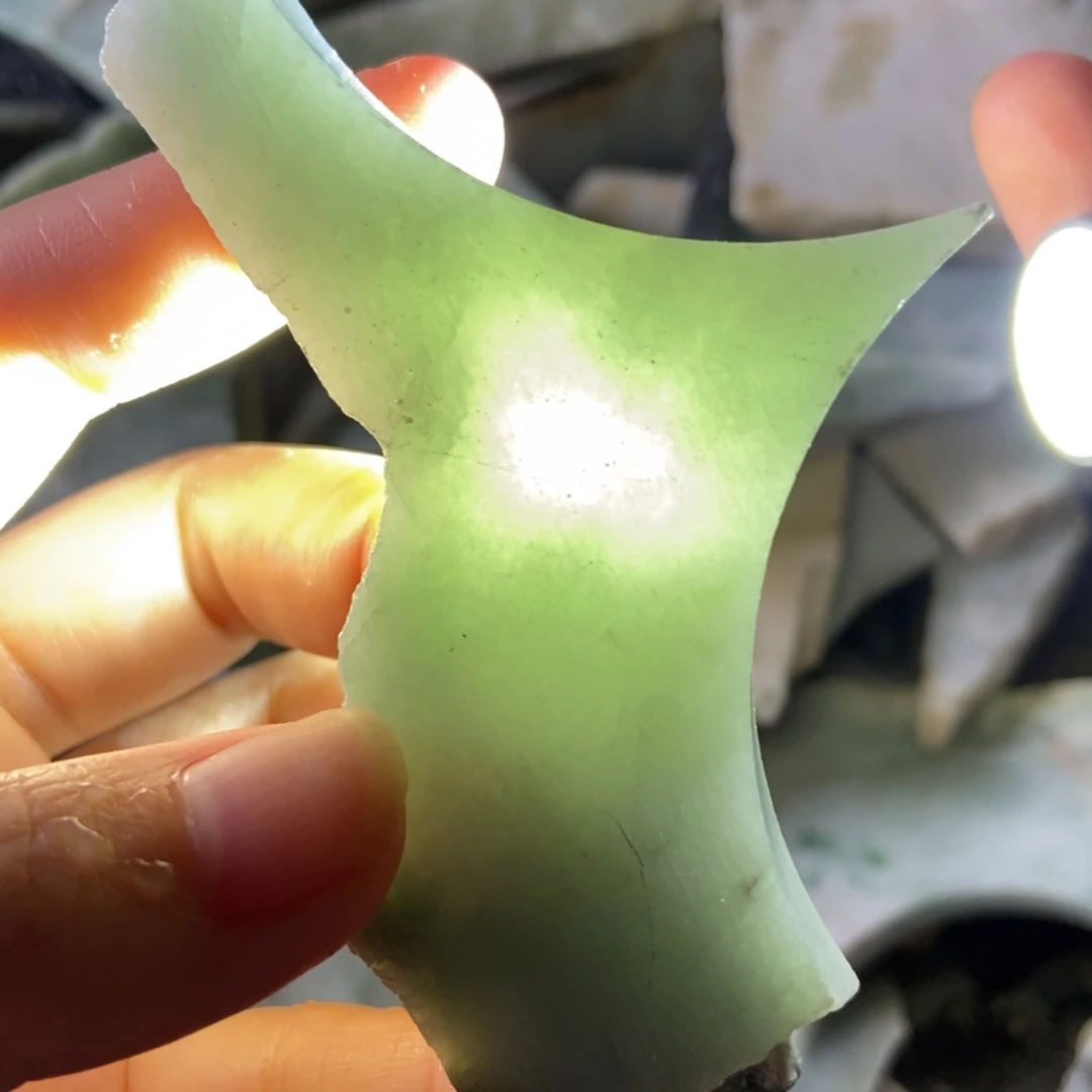 翡翠挂件未镶嵌天然翡翠