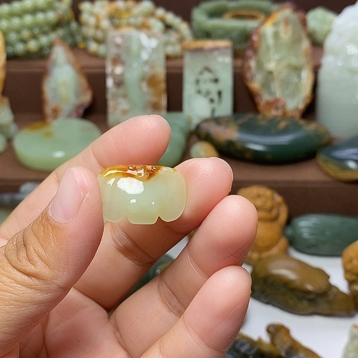 错***过颈饰未镶嵌岫岩河磨玉（透闪石质玉）