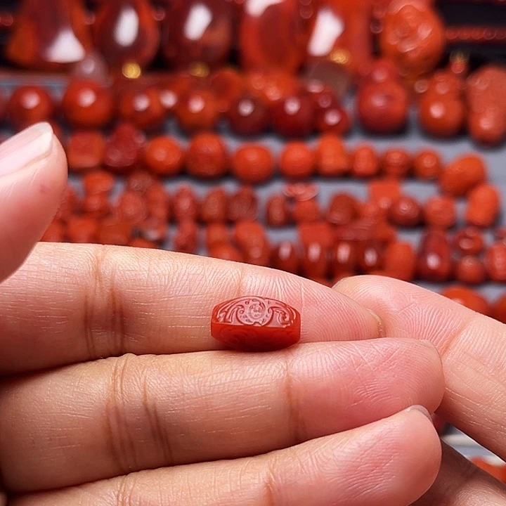 南红玛瑙未镶嵌配饰博古纹勒子6.7mm