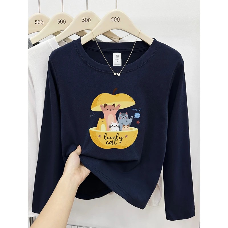 秋冬季洋气猫咪印花正肩圆领长袖T恤胖mm大码女装打底衫外穿上衣