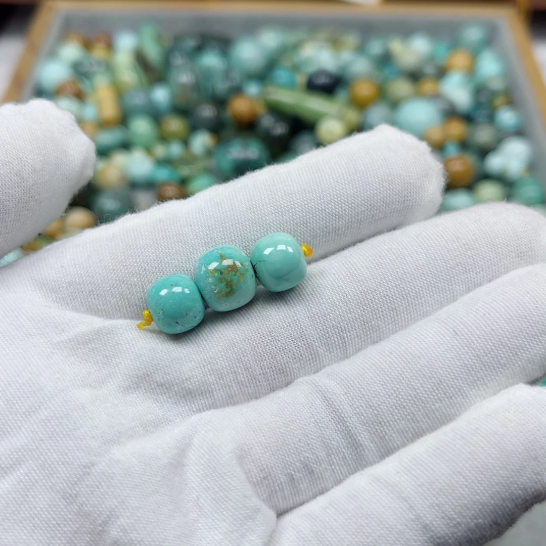 绿松石未镶嵌挂件