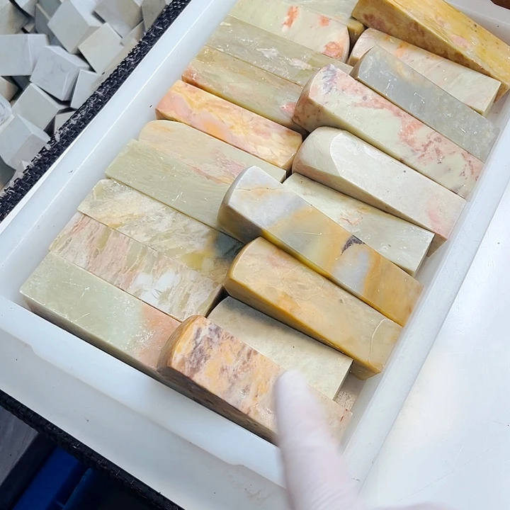 青田石印石千**山今天我也很