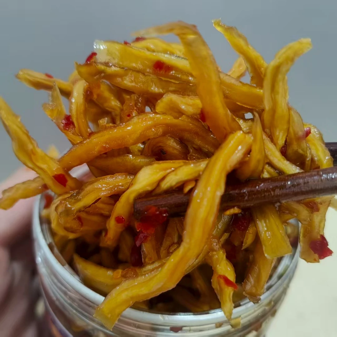 广西特产香辣木瓜丝开胃下饭脆爽可口的酱菜拌饭小菜