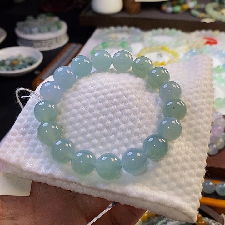 定制翡翠未镶嵌翡翠.