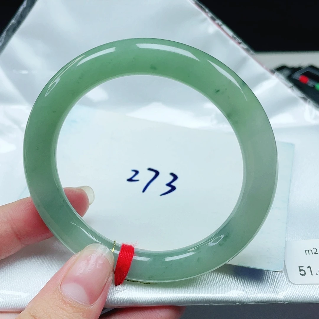 翡翠未镶嵌手镯（圆镯）圆条51.6