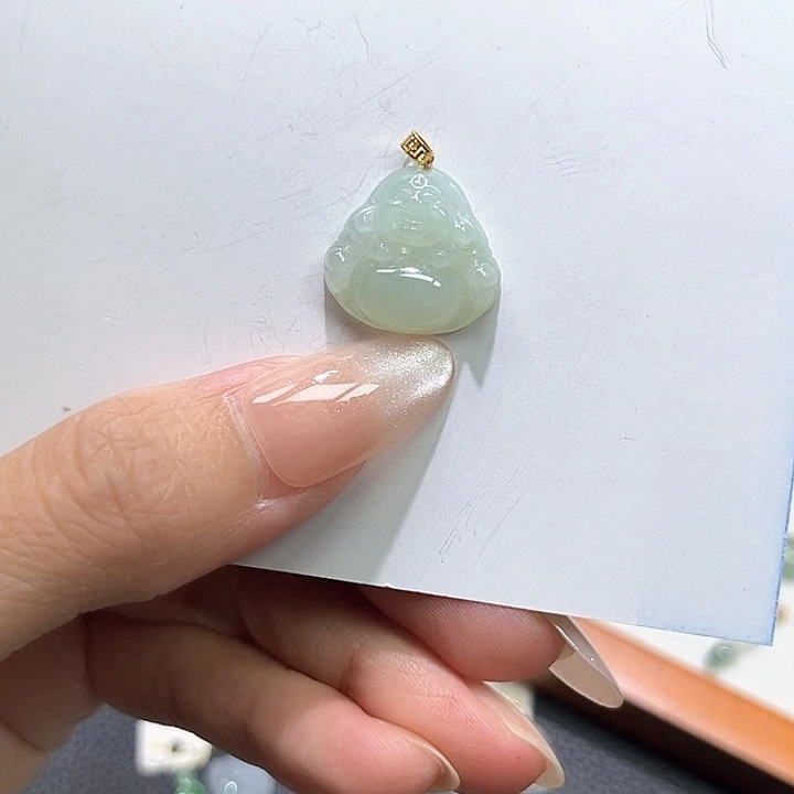 颈饰18K金镶嵌翡翠
