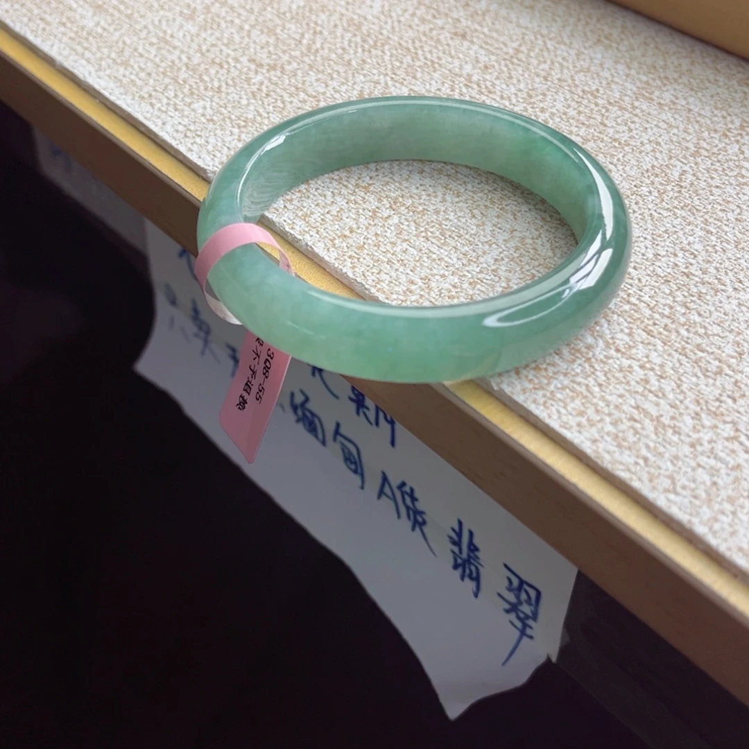 翡翠未镶嵌手镯手镯