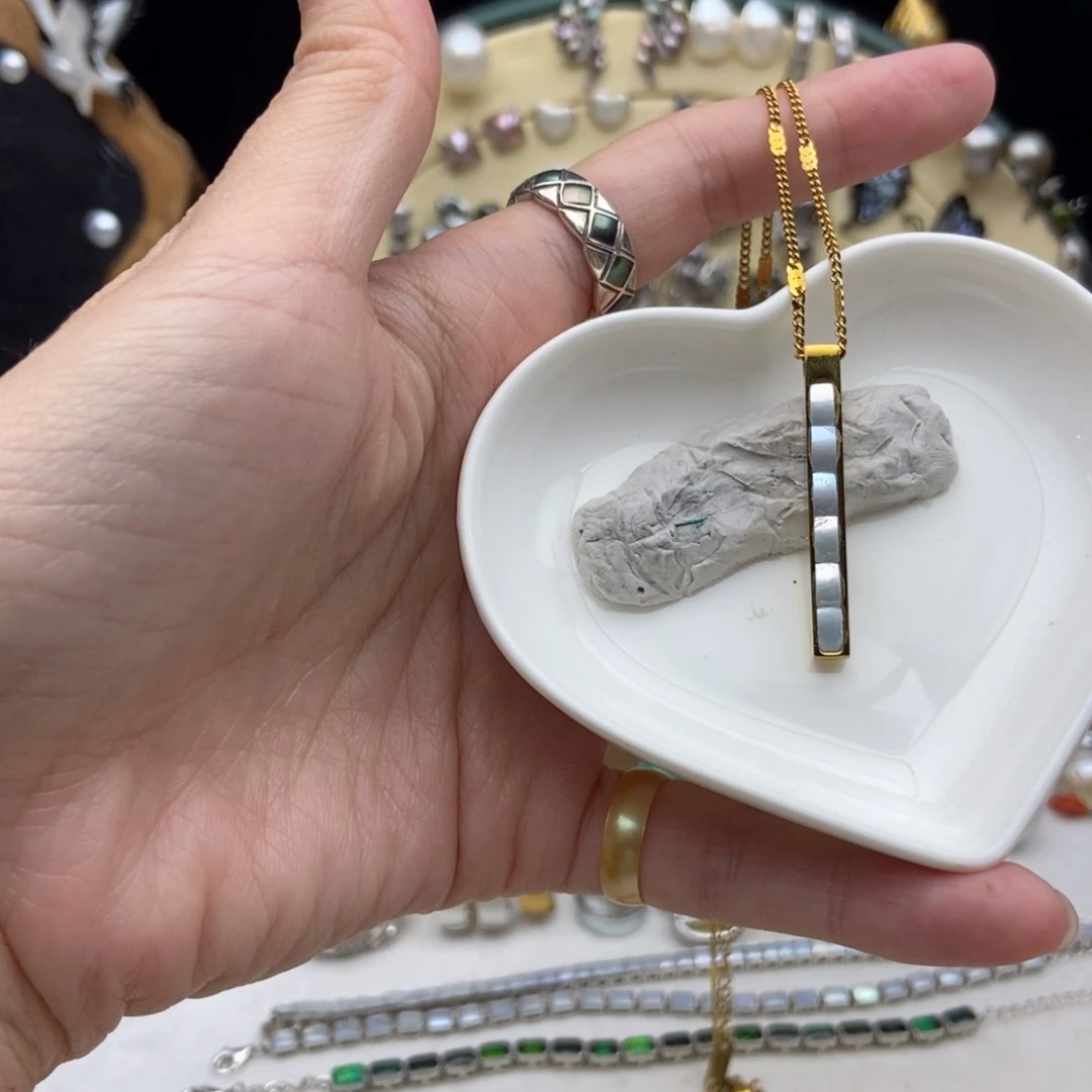 钛钢画框淡水珍珠切珠吊坠