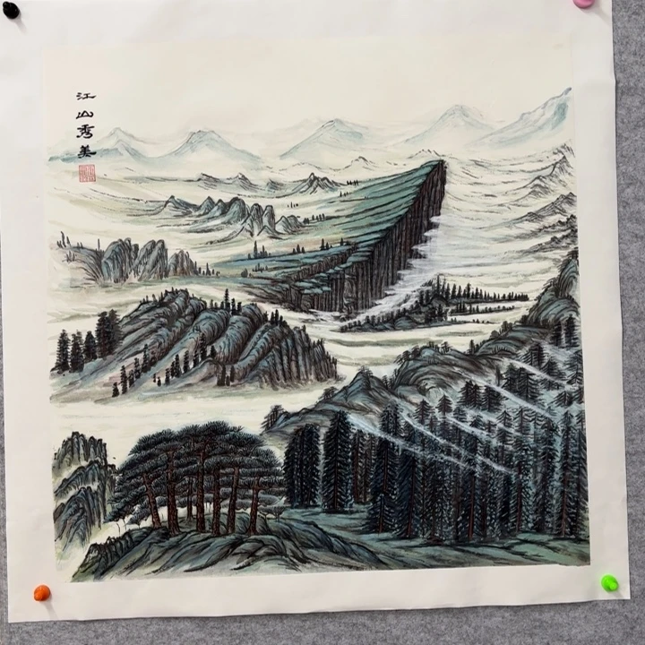 国画花鸟等图案为一体而