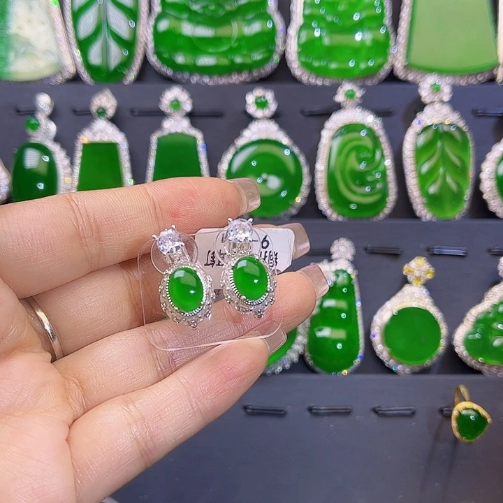 翡翠耳饰未镶嵌耳钉