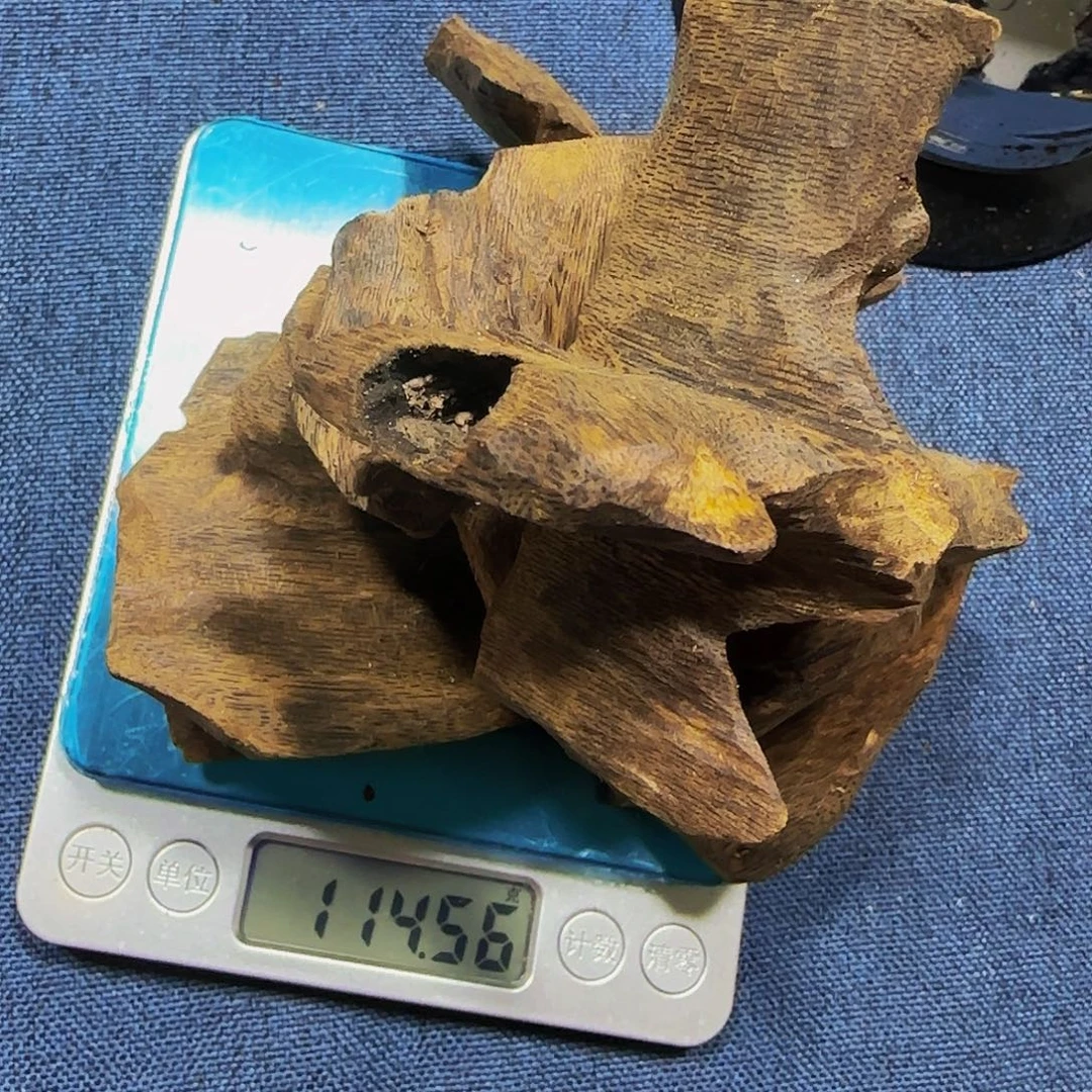 沉香碎屑沉香海南沉香天然原材料114克