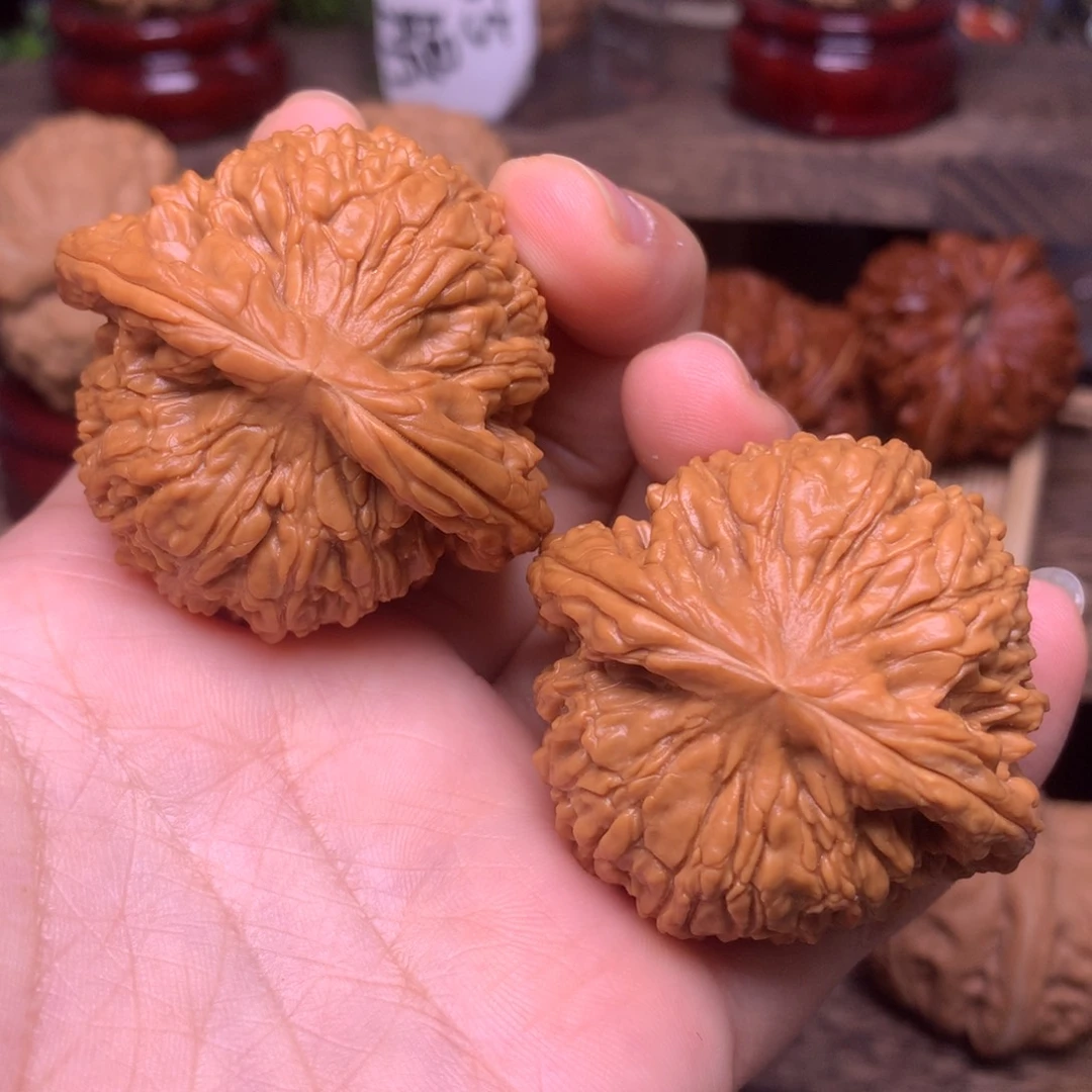 文玩核桃吊坠45.9球疆全品