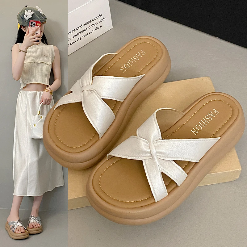 软厚底沙滩拖鞋女鞋新款夏季外穿高级感凉拖鞋配裙子一字拖J