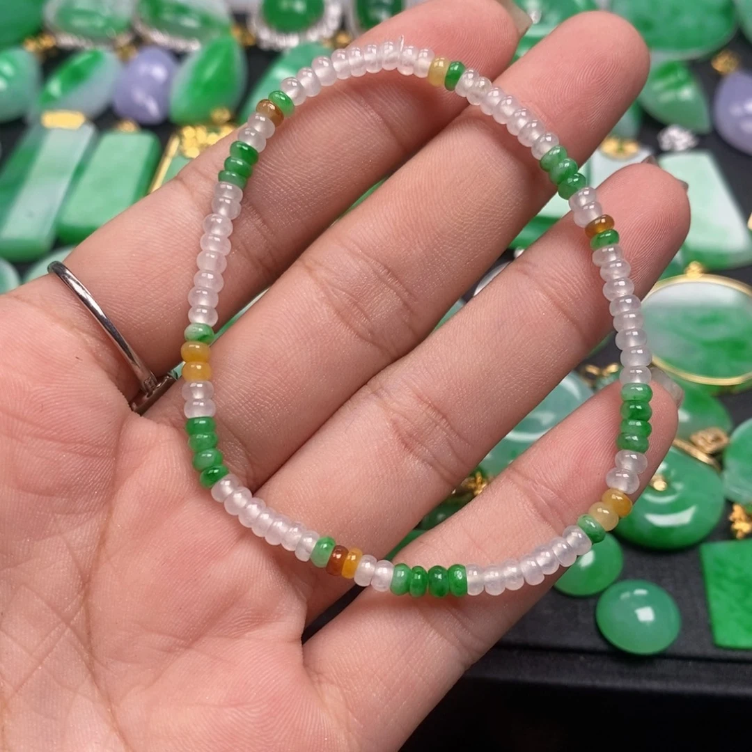 翡***翠翡翠未镶嵌颈饰翡翠