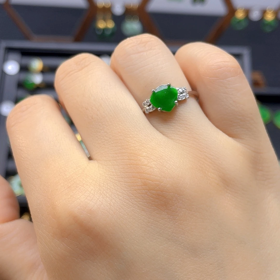 翡翠戒指银S925镶嵌天然翡翠