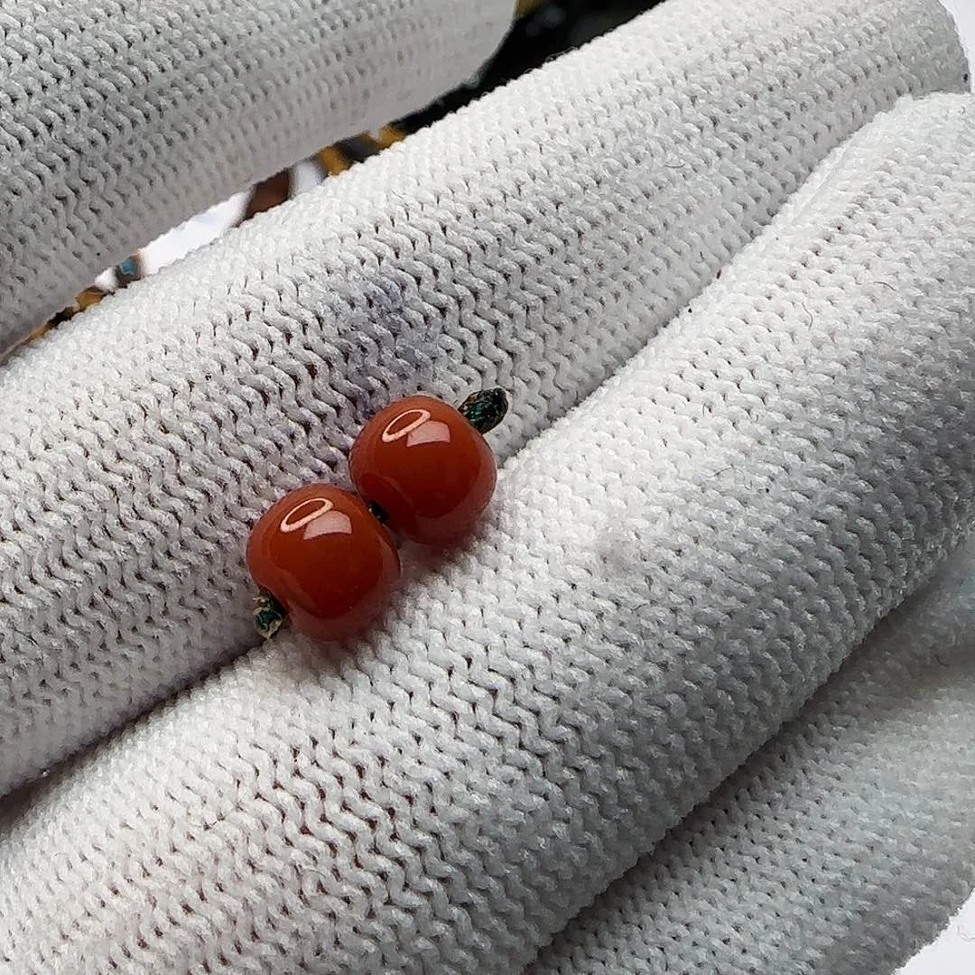 初***一南红玛瑙未镶嵌珠子