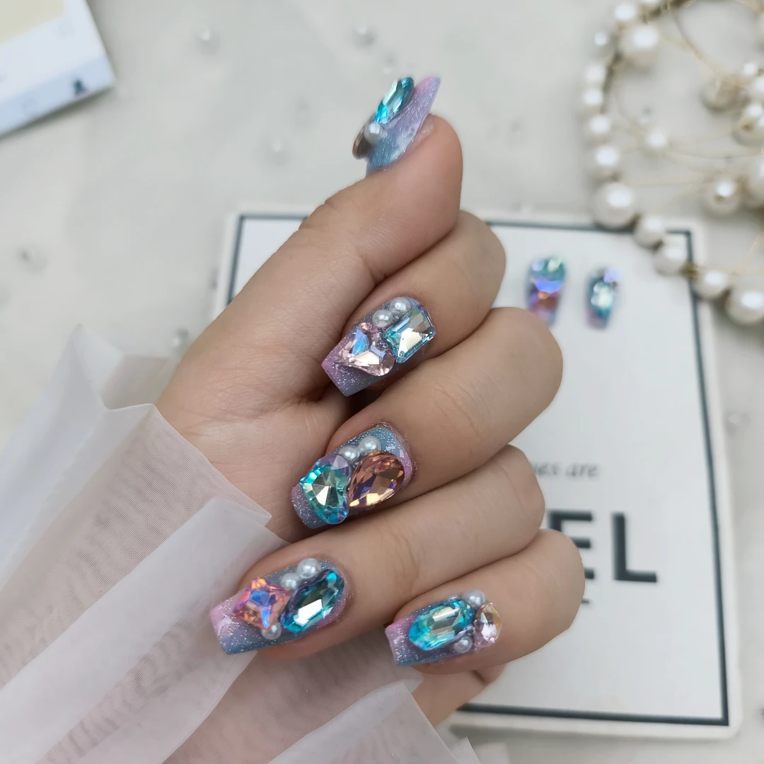 蓝粉星空穿戴美甲