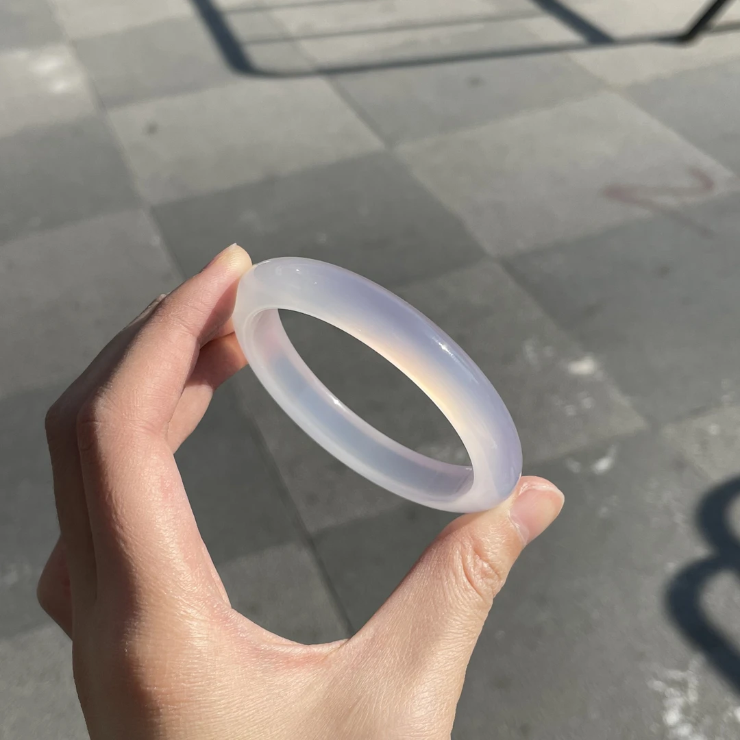 圈口57.9正圈白冰紫颜色不均匀浅浅紫色飘细纹-玛瑙