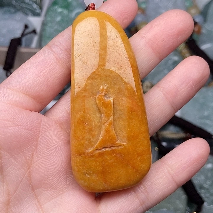 翡翠未镶嵌颈饰翡翠