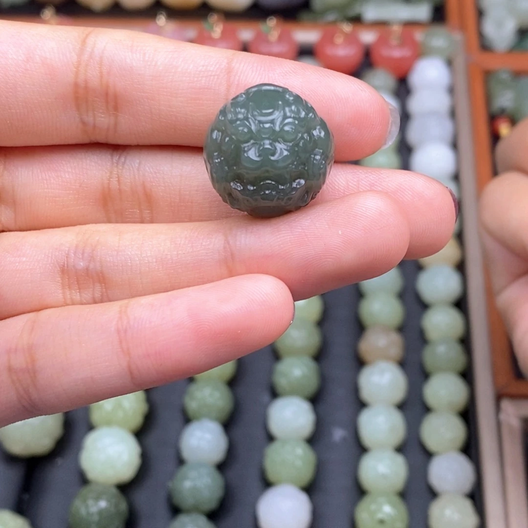 和田玉未镶嵌珠宝半成品