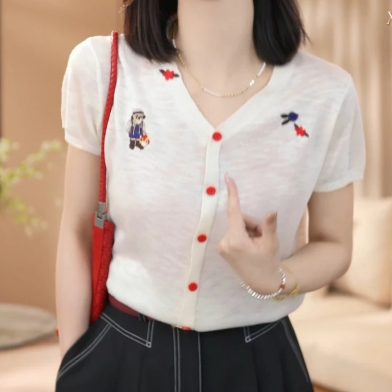 【临风夏日】夏季新款凉感极简风刺绣显瘦短袖针织上衣LK2503701