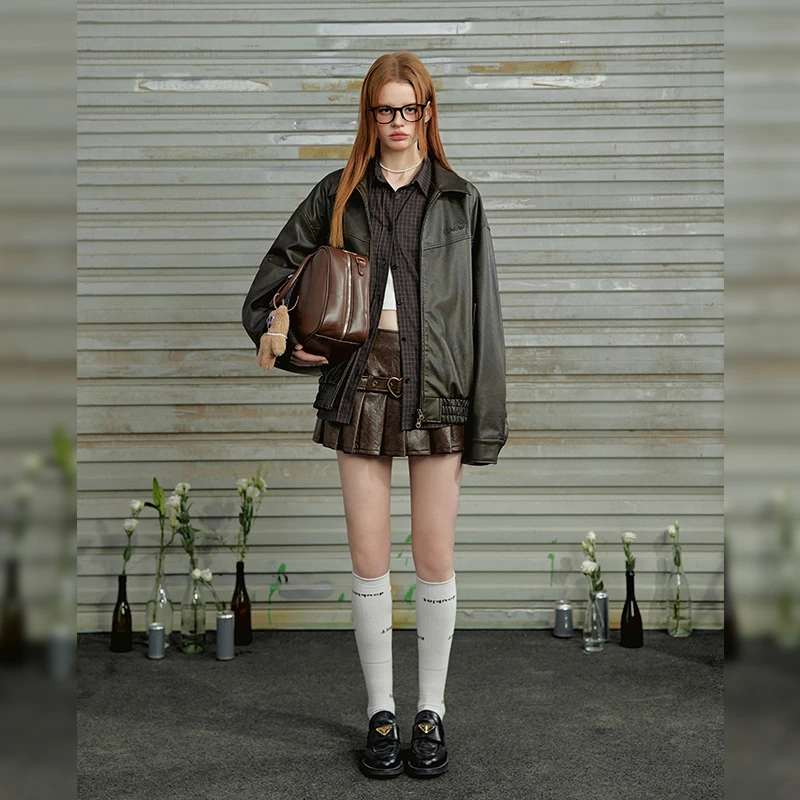 unifree复古PU皮短裙女美式辣妹高腰显瘦刺绣包臀A字版性感百褶裙