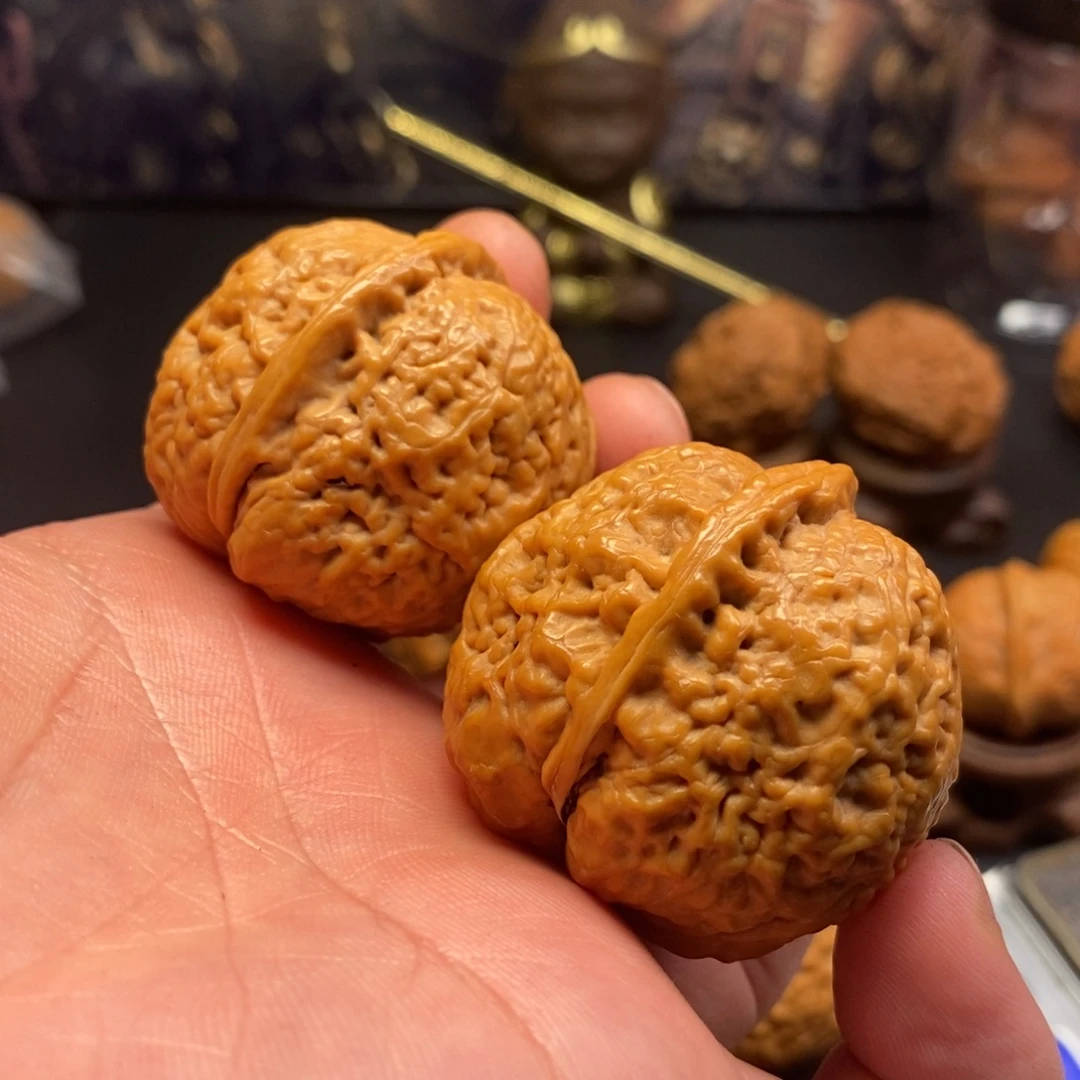 把件文玩核桃铁皮了罗汉
