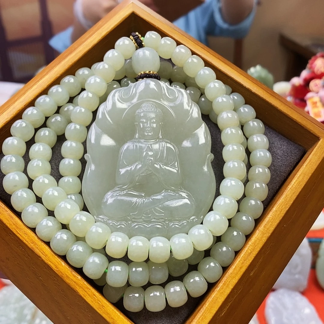 颈饰未镶嵌和田玉属羊属猴配戴