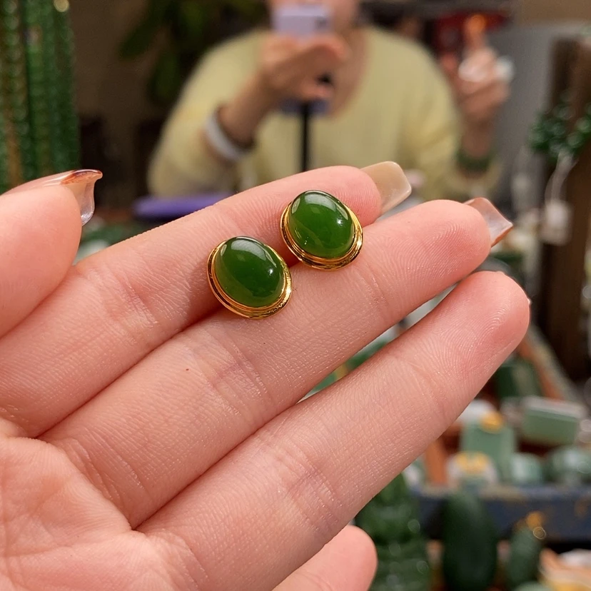 【闪购商品】18K金镶嵌手串和田玉耳钉