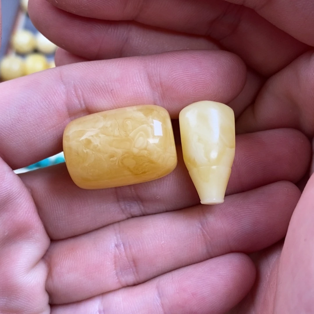 蜜蜡裸石未镶嵌奎*配饰