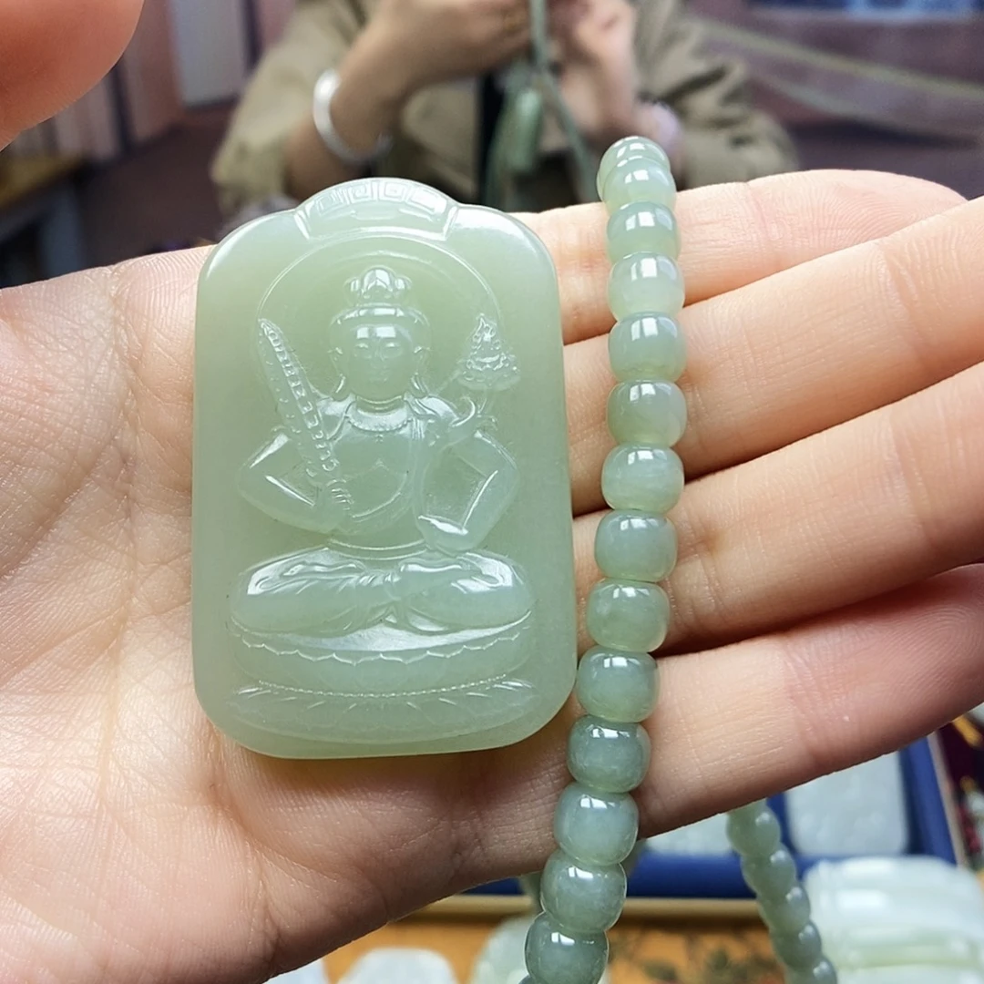 和田玉颈饰未镶嵌承**贝