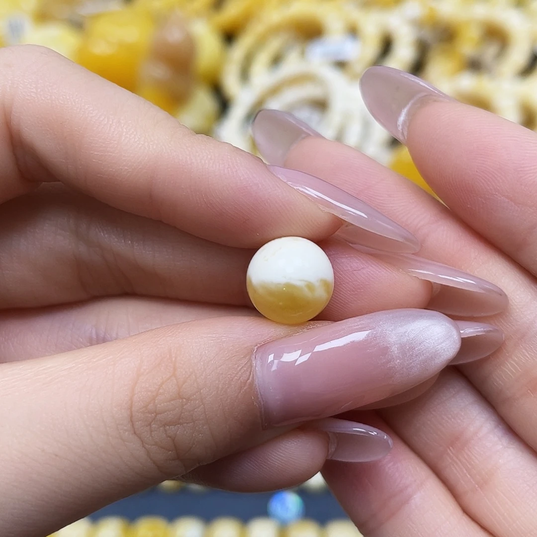 蜜蜡未镶嵌裸石圆珠10.7mm矿灰