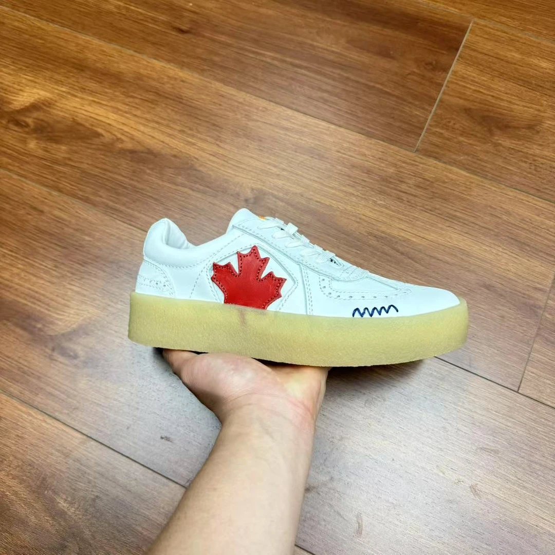 DSQUARED2/D二次方5D款轻奢复古枫叶款运动休闲板鞋（运动鞋码）