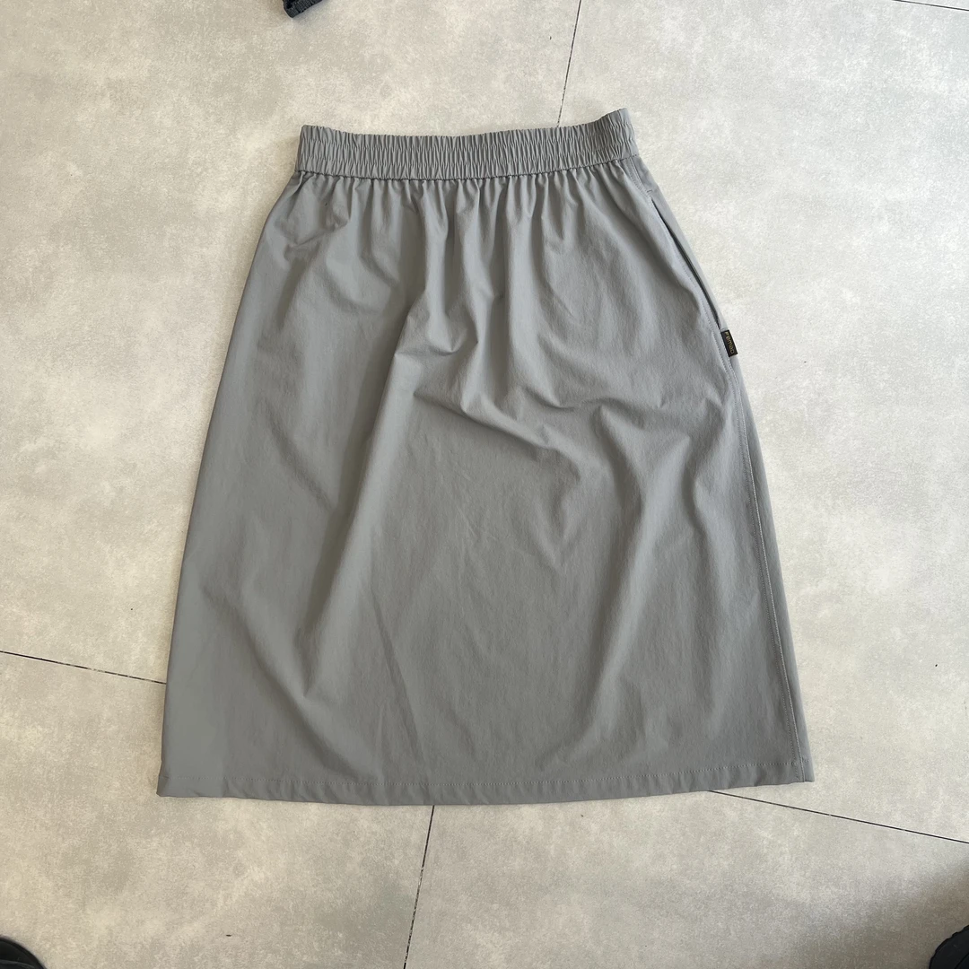 半身裙中长裙休闲风中腰纯色A型薄款百搭极简风显瘦直筒裙