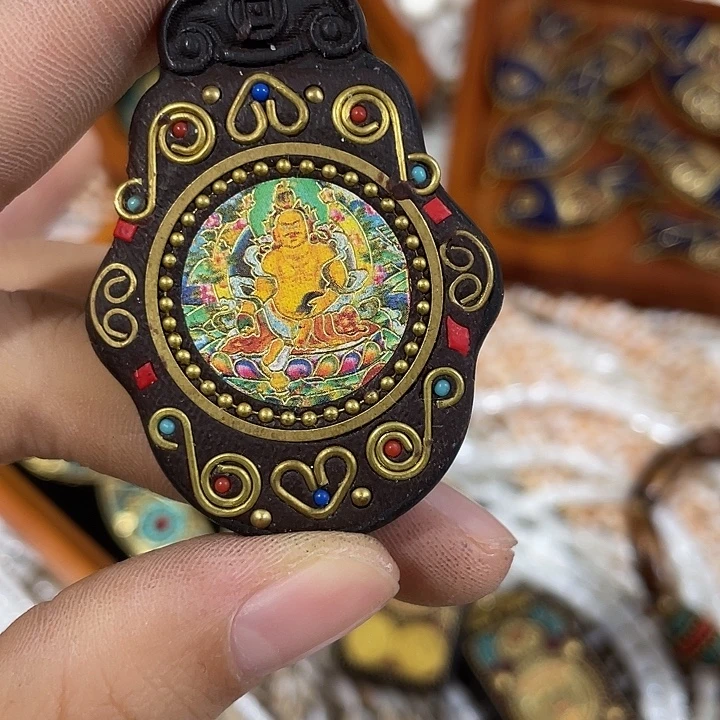 合金玛瑙/玉髓珠宝半成品一个黄财神唐卡