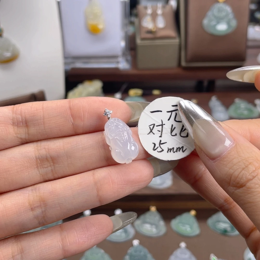 翡翠颈饰未镶嵌锁骨链