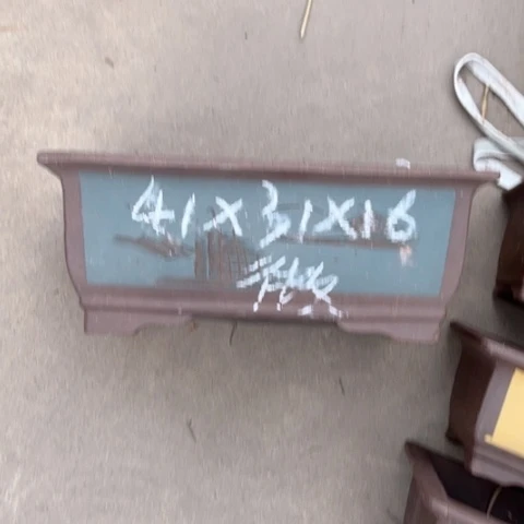 100-3。     微瑕。