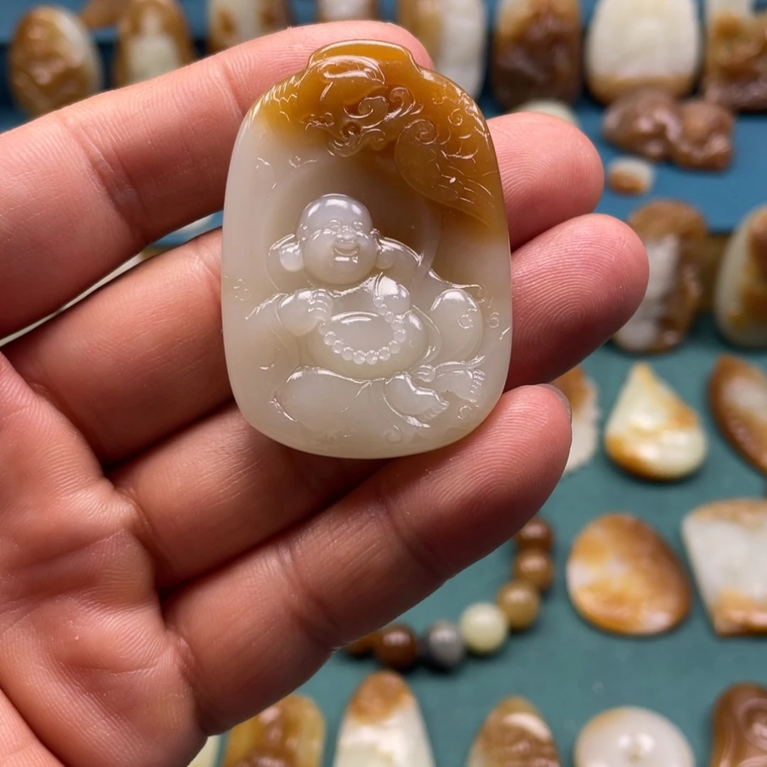 颈饰未镶嵌和田玉