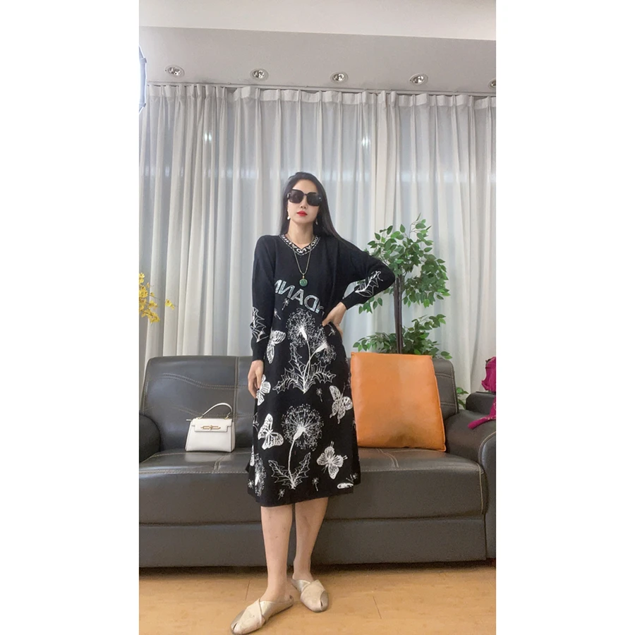 4663 连衣裙秋冬新款大码女装连衣裙气质长袖连衣裙