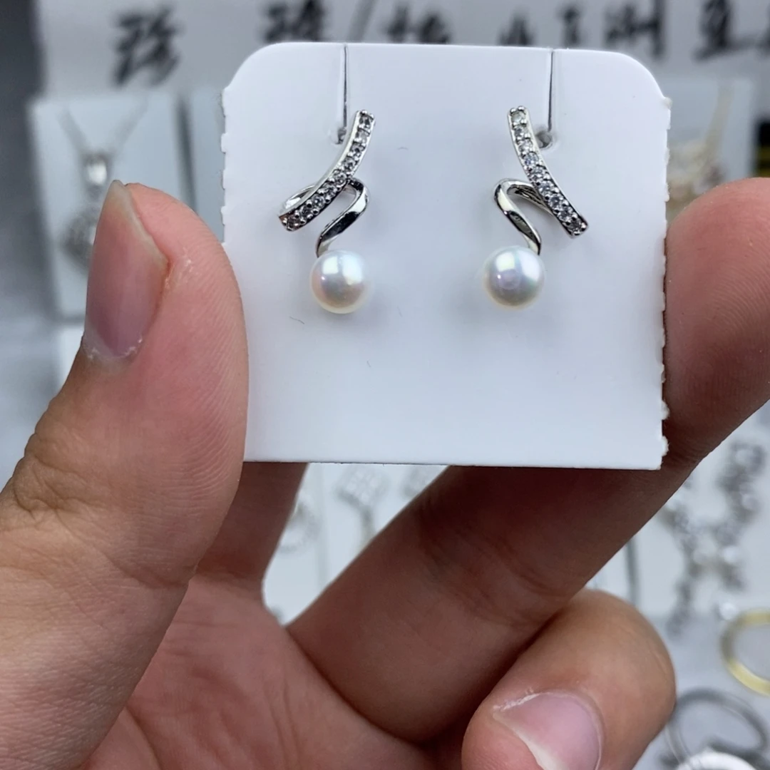 耳饰淡水珍珠未镶嵌