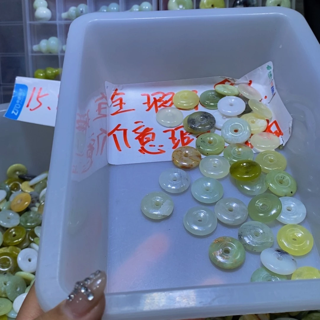 合金蛇纹石玉颈饰265