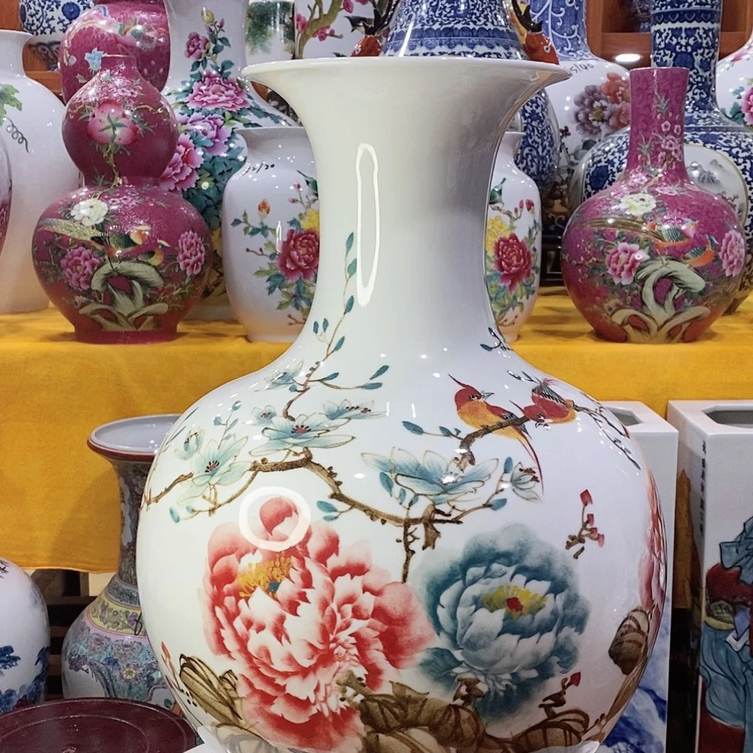 奥***曼摆件景德镇陶瓷赏瓶